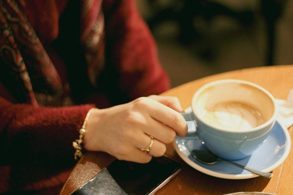 Comment réaliser une pédicure maison pour des pieds doux et soignés?